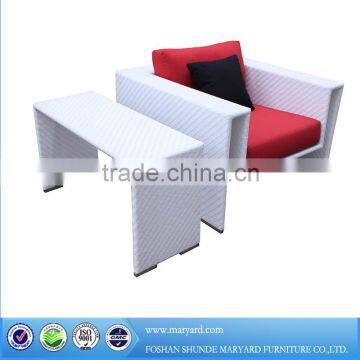 Home Garden sofa made in aluminum and synthetic wicker