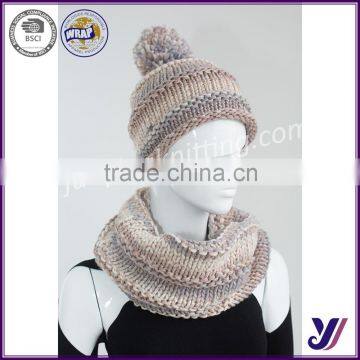 Factory Sales Customized design fashion knitted set, scarf, hat, gloves (can be customized)