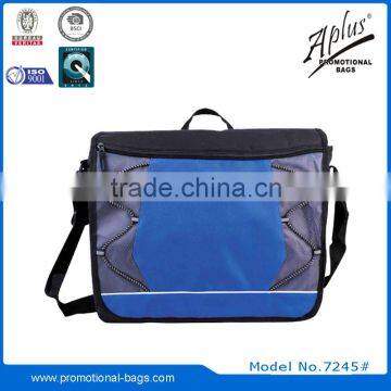 nice deaign waterproof messenger bag with handle