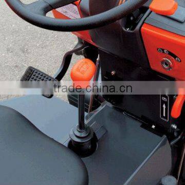 Tractor KUBOTA M6040 >50HP photo-3