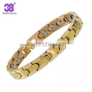 2016 top selling men titanium bracelet with gold magnetic titanium watch band