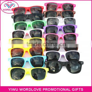 Fashion Plastic Italian Deisgn Eye Protected Sunglasses