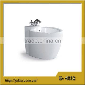 4812 Classic Elegant Ceramic Bidet White Color Non-electric