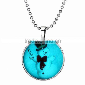 Christmas gift for girl friend 2016 new design glowing in the dark pendant snowman necklace