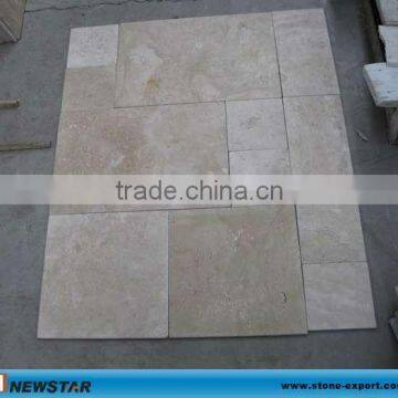 white travertine floor pattern