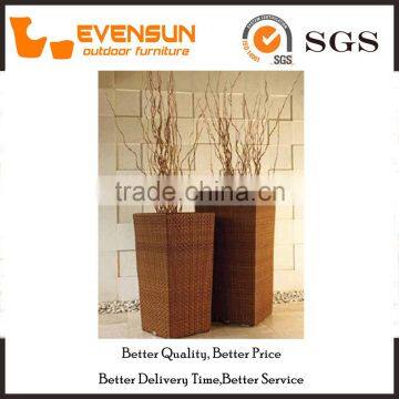 Indoor Luxurious Flat Rattan Flower Pot Wicker Furniture