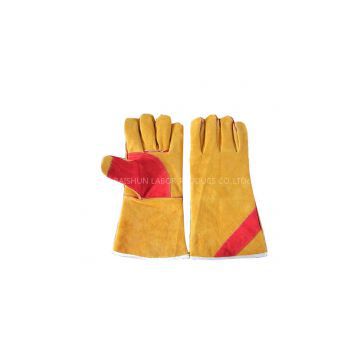 safety welding gloves working