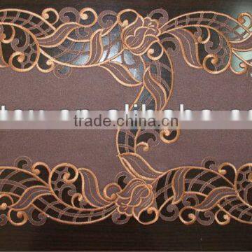 2014 New Design Embroidery Table Runner photo-2