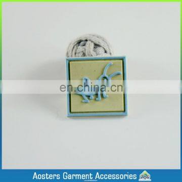 customized plastic label China soft pvc label rubber pieces rubber label patch logo