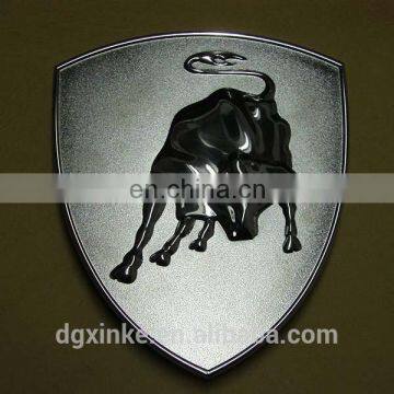 High quality fashionable zamak die casting fancy logo buckle tags