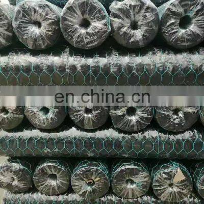 China Cheapest Galvanized Hexagonal Wire Mesh for Chicken and Pets photo-5