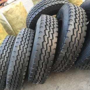 700R16 Truck Tyre photo-4