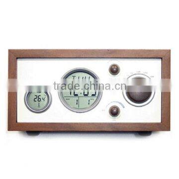 2016 Hot sale Wooden Antique Style Night light LED Digital radio alarm clock Retro AM FM radio