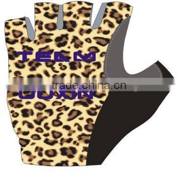 cycling gloves/non-slip bicycle glove/pro bike glove men half finger pro team basketball gloves Sexy Leopard Grain