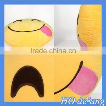 Hogift 13 Styles Soft Emoji Smiley Pollow Yellow Round Cushion Pillow Christmas Present Pillow photo-2