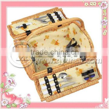 Trendy Honey Wicker Picnic Basket With Fabric Liners