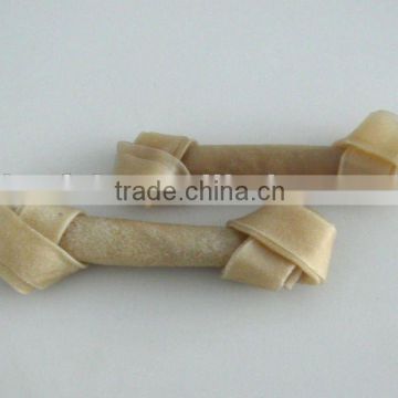 HEALTHY Dog chewing knotted bone