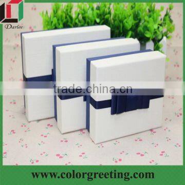 Cosmetic Extravagant Elegant Seasonal Custom Clothes Box