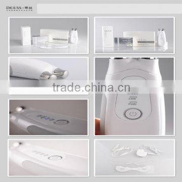 DEESS handheld battery power supply beauty treament face lift device homeuse face slimming eye bag reducing rechargeble machine