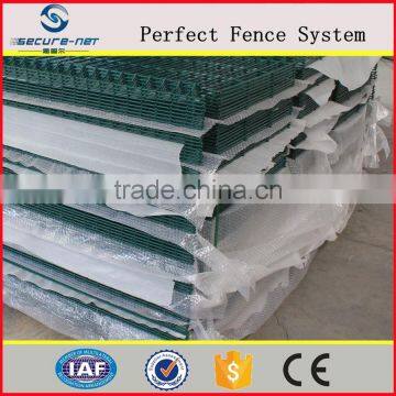 Garden Fencing Galvanized Metal 3D Curved Fence photo-2