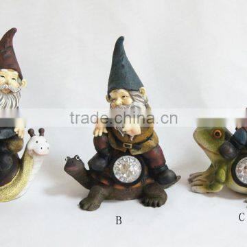 Hot selling decorative gnome with lights