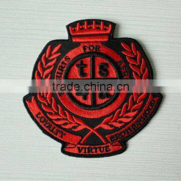 2016 china factory directly custom university personalized embroidery patch