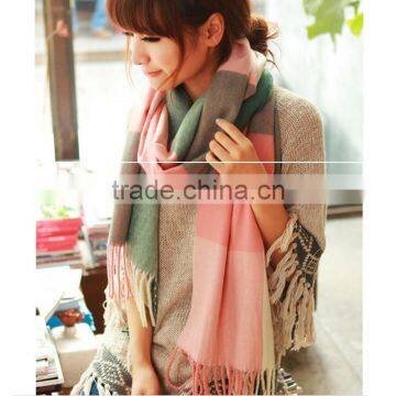 Hot Sales Different Colors Choice Fashion Design Fake Cashmere Plaid Pattern Design Scarf With Tassel Warm Fashion Scarf photo-3