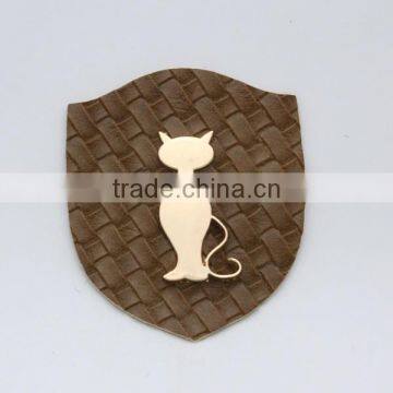 Brown PU Leather Patch With Gold Metal Alloy Cat Logo Jeans/jacket PLB-014 photo-2