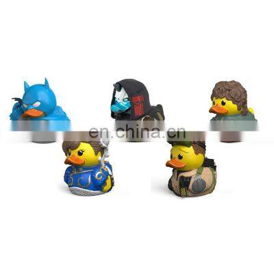 Top quality floating hair cut character ducks helmet rubber duck water ducky shower bath toys for kids