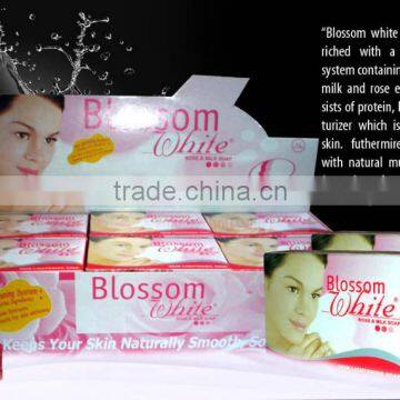 Blossom White Whitening Soap 90/100gr