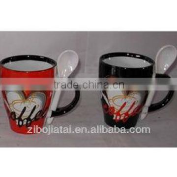 Belly Shape Color Glazed Ceramic Spoon Mug with Heart Decal