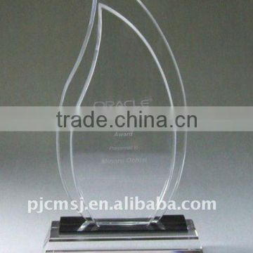 Noble Clear Crystal Leaf Shape Trophy For Souvenir Gits