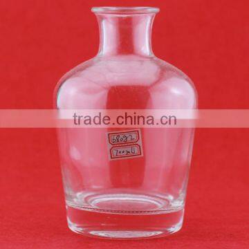 Wholesale good quality big head liquor bottles oblate and square bottle 700ml dress shape wine bottle