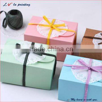 high qualitypaper kraft jewelry box with ribbon