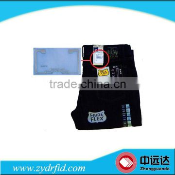 New features RFID paper jeans hang tag, RFID jeans paper hang tag, RFID hang tags for jeans