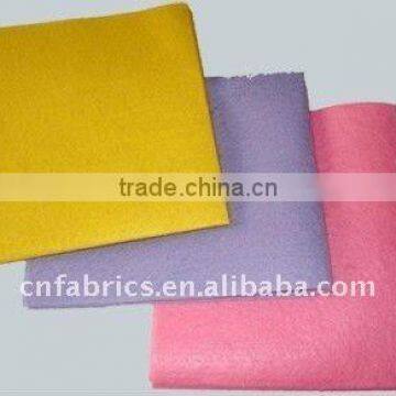 Non-woven table cloth