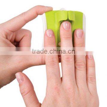 Cute Convenient Plastic Finger Handy Vegetable Peeler Fruit Zester photo-3