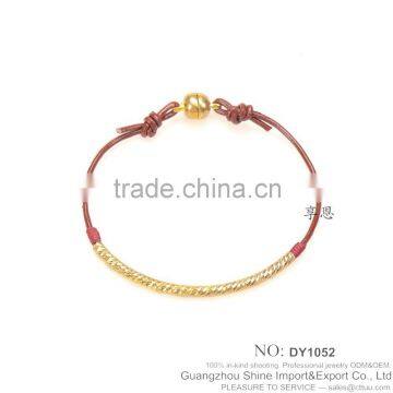 Custom leather fashion bulk leather bracelet with magnetic clasp