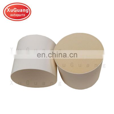 XG-AUTOPARTS high quality round  ceramic honeycomb catalyst substrate for catalytic converter 118*100 euro1