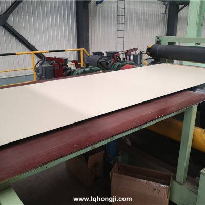 Farbiges Aluminium-Zink-beschichtetes Coil für die feuchtigkeits- und schimmelsichere K?ltelagerbauweise. Lagerlieferung am selben Tag m?glich.