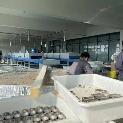 Automatic spraying equipment, automatic spraying reciprocating machine, spraying machine