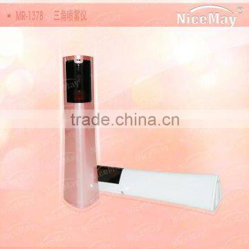 fashionable triangle battery operated moisturizing facial instrument