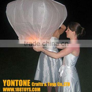 paper lanterns that fly