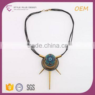 N72106L01 STYLE PLUS latest design pendant necklace diffuser emerald bead necklace metal teeth gold plate necklace