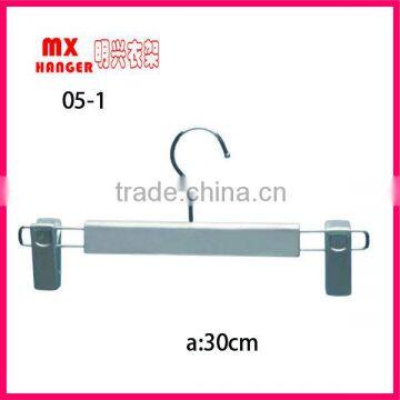 rubber coated white pant hanger, pant hangers,plastic pant hangers