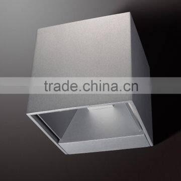 Adjustable Waterproof Wall Light Outdoor Wall Lamp photo-2