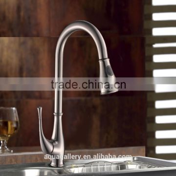 Pull Out Hot & Cold Water Supply Brass Kitchen Tap