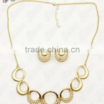 Juyuan Fashion 18K Gold Plated Pendant&Earring Pearl Set