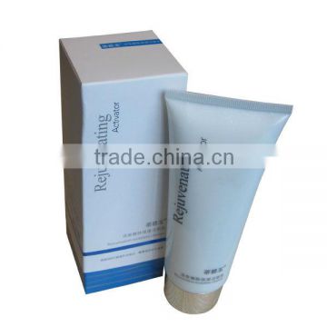 Rejuvenation tendering skin moisturizing facial cleanser