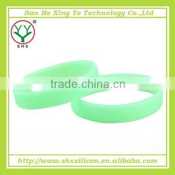 New product made in China silicone wristbands useful silicone wristband